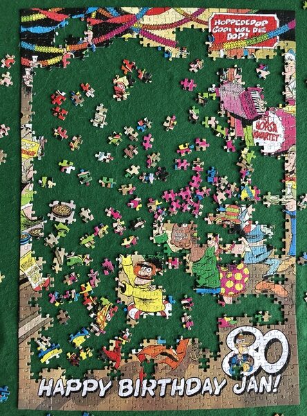 puzzel-1000-stukjes-jan-van-haasteren-fijne-verjaardag-jan-80-jaar-verder-2