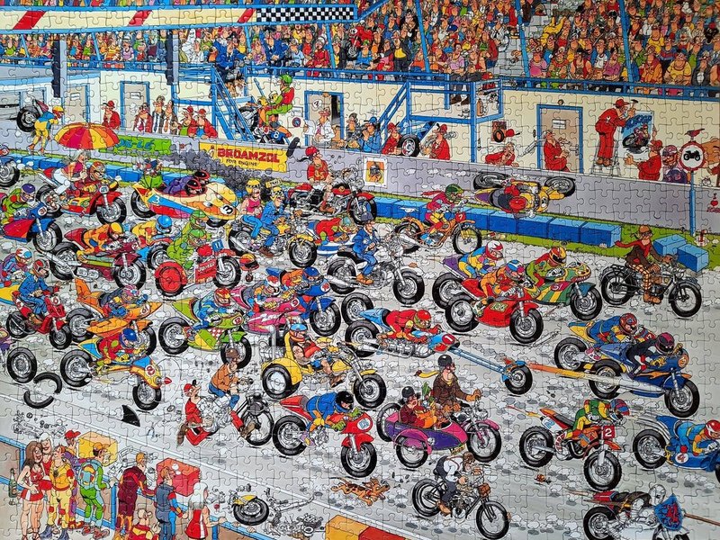 puzzel-1000-stukjes-jan-van-haasteren-motorrace-800-600
